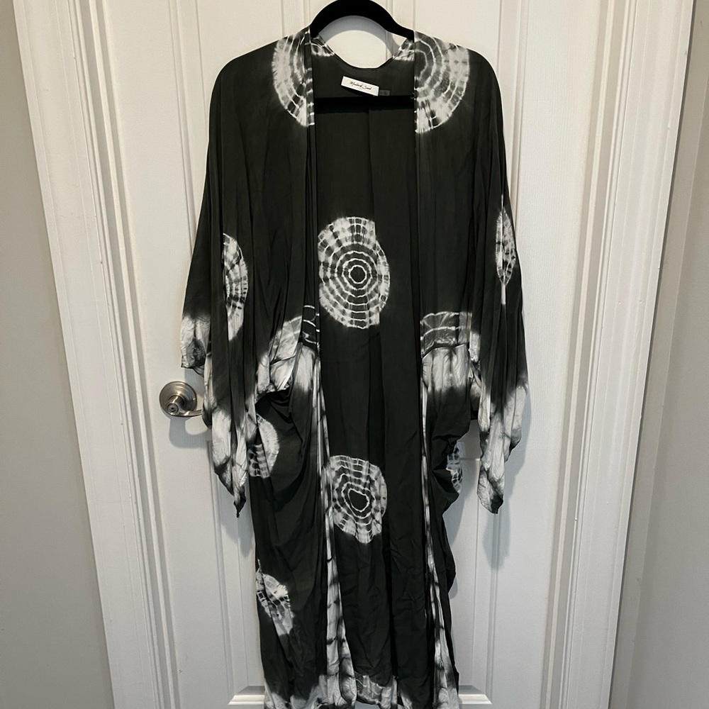 Mustard Seed Black and White Tie-Dye Kimono